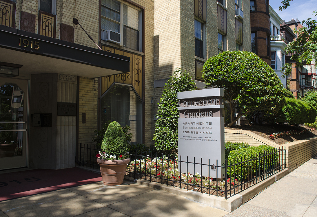 Property Entrance at Connecticut Gardens, Washington
