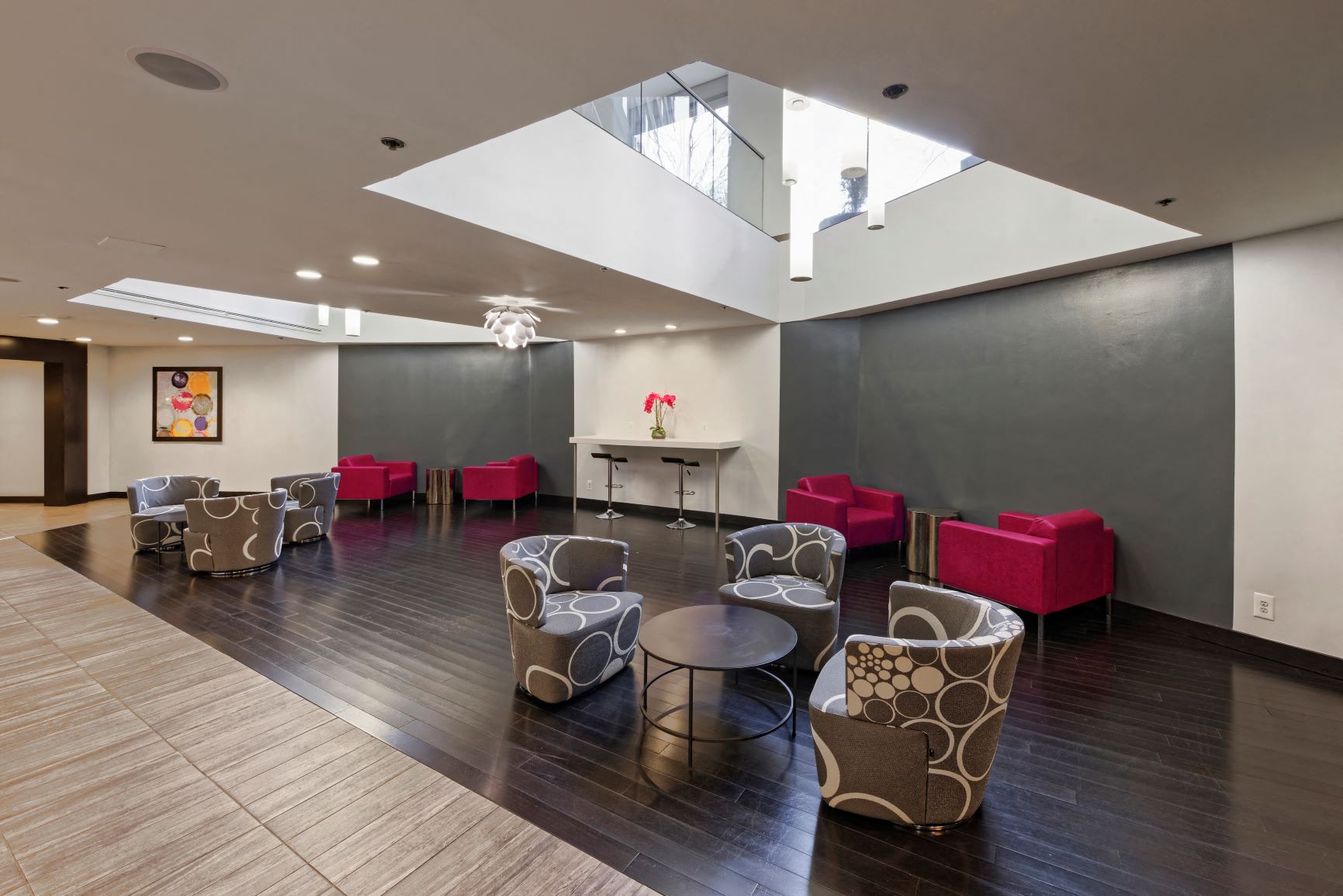 Building lobby with seating area  at Lenox Park, Maryland, 20910
