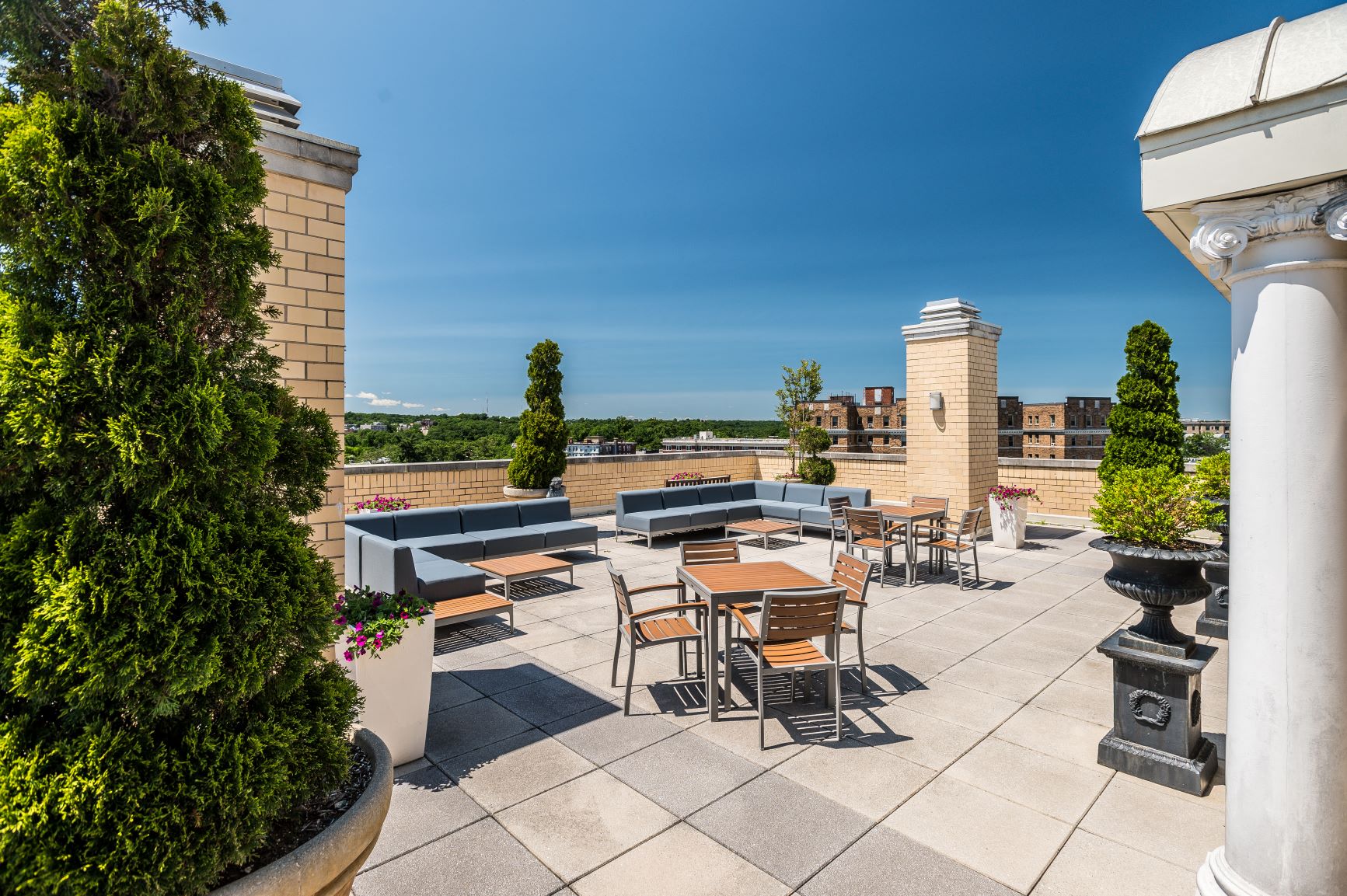 Rooftop deck with seating area at Kalorama Park, Washington, DC 20009