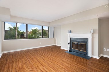 Bedroom With Fireplace at 1633 Q, Washington, DC - Photo Gallery 5