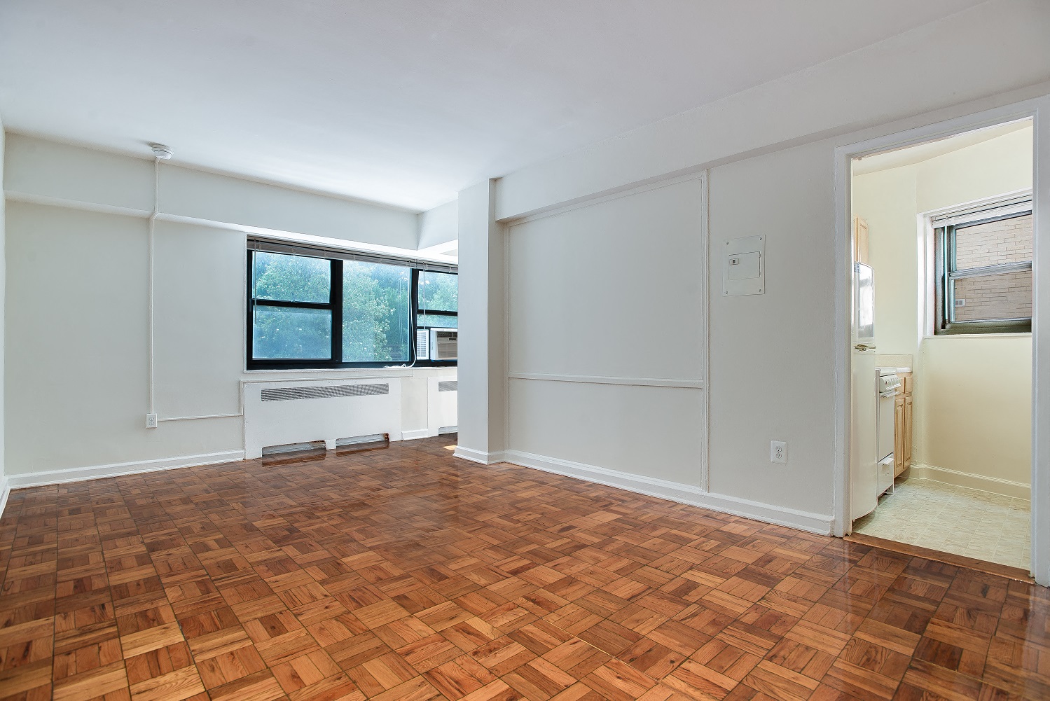 Studio apartment living and dining area at Diplomat, Washington