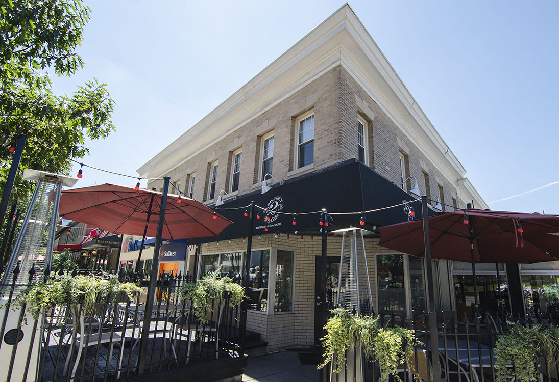 Bars and restaurants at Idaho Terrace, Washington, 20016