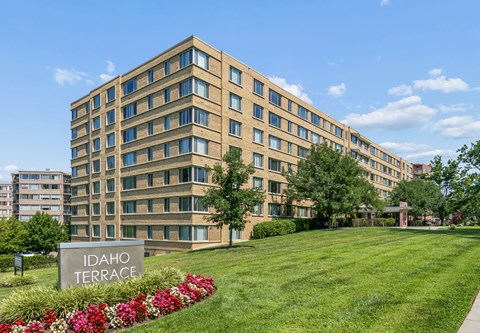 Idaho Terrace apartments monument sign in Cathedral Heights Washington DC