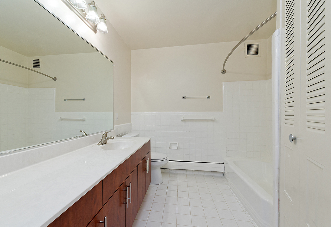 Bathroom at Legation House in Washington, DC 20015