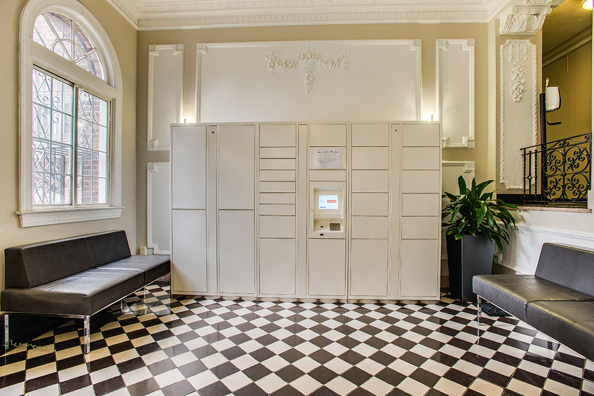 Package lockers at Paramount, Washington