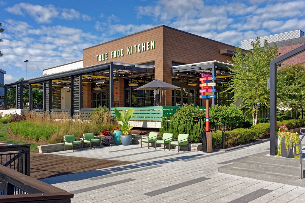 Nearby shopping, dining and entertainment in Rio Lakefront at Residences at Rio, Gaithersburg, 20878