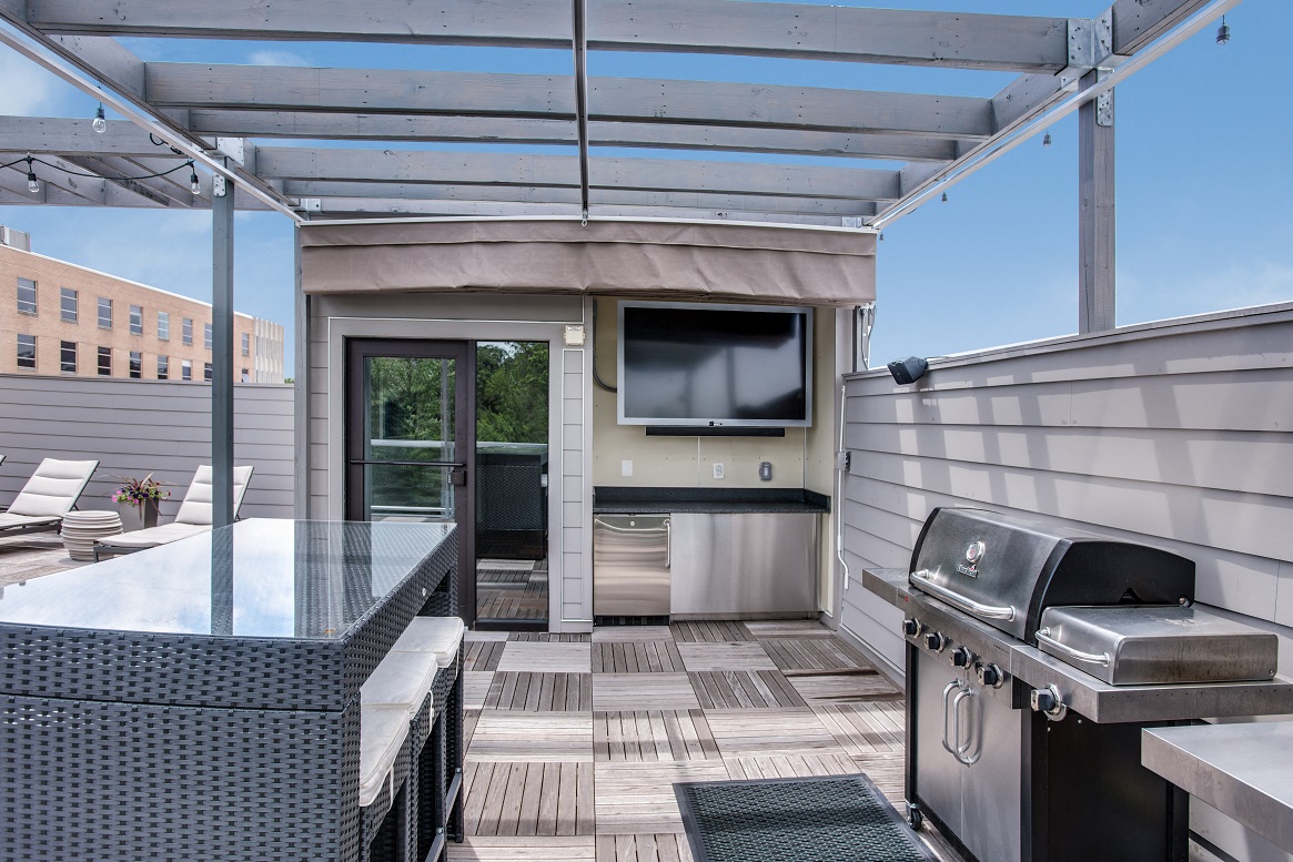 Rooftop deck with grills at 2255 Wisconsin, Washington