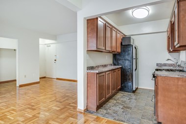 510 21St Street, NW Studio-1 Bed Apartment for Rent - Photo Gallery 4