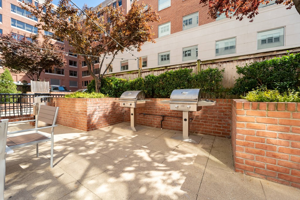 Grill Stations at West End Residences, Washington, Washington