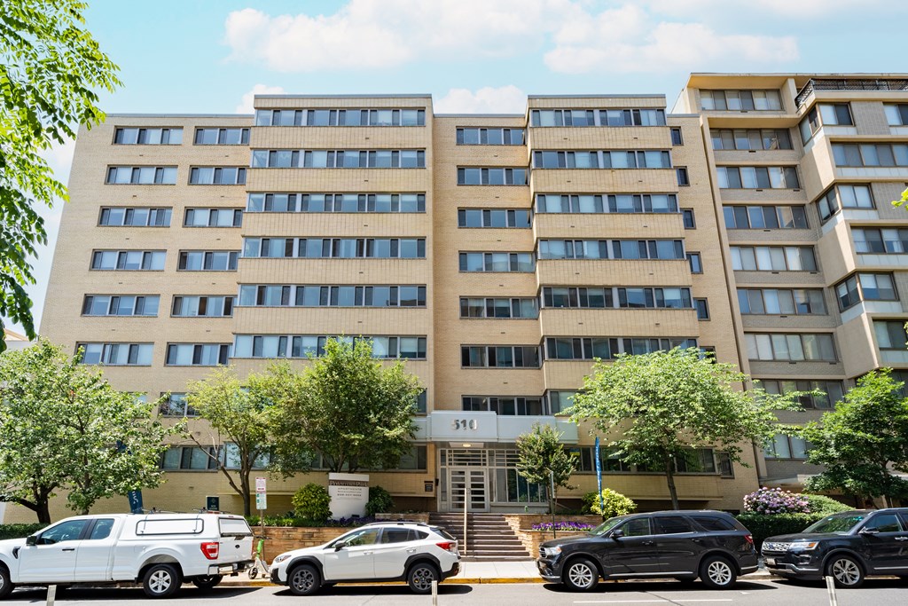 a city for sale property.