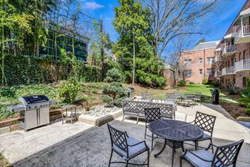 Courtyard with grills  at Kew Gardens, Washington