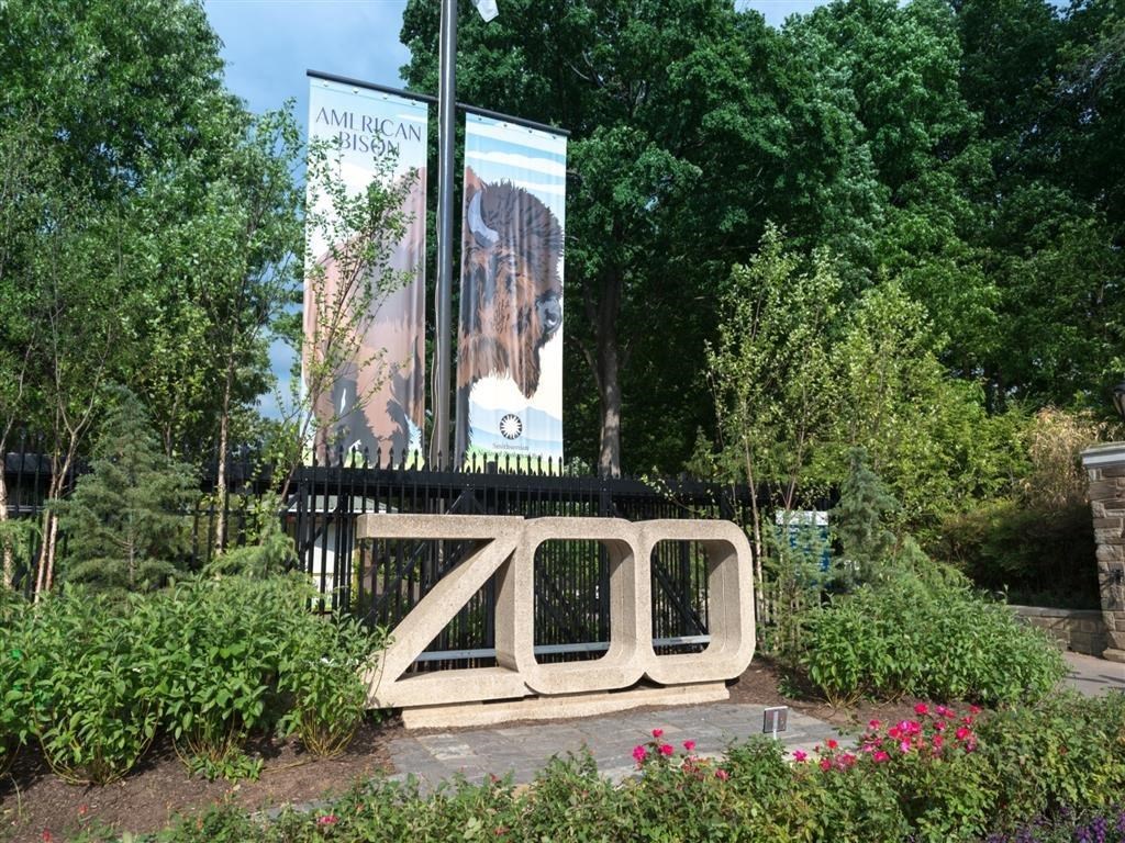 Nearby Zoo at Quebec House, Washington, 20008