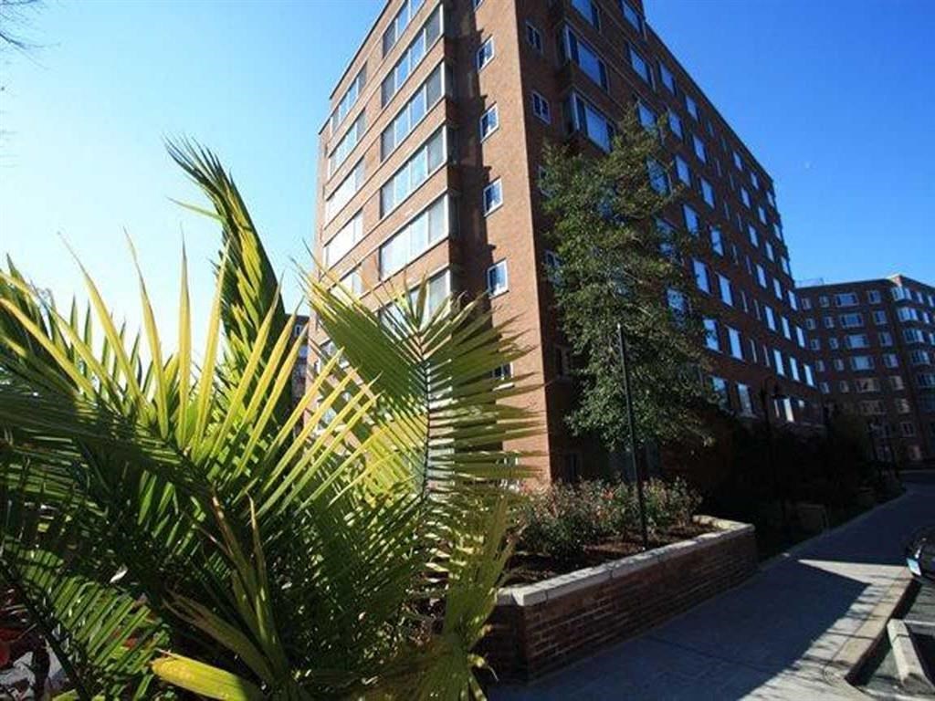 Convenient Mid-Rise Living at Quebec House, Washington, 20008