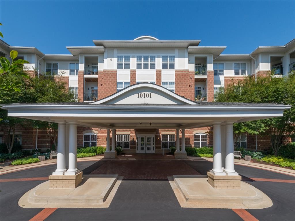 Grand Entry Porte-Cochere at Evergreens at Columbia Town Center, 10101 Governor Warfield Parkway, MD 21044