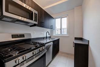 2800 Quebec St NW Studio-2 Beds Apartment for Rent - Photo Gallery 1