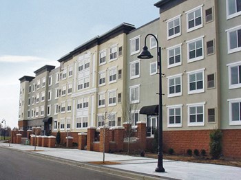705 Town Center Parkway, 2-3 Beds Apartment, Affordable for Rent - Photo Gallery 3