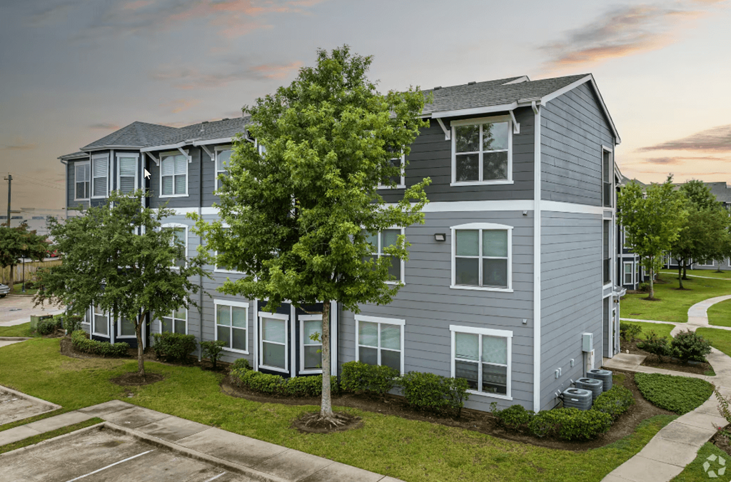 the enclave at homecoming terra vista exterior