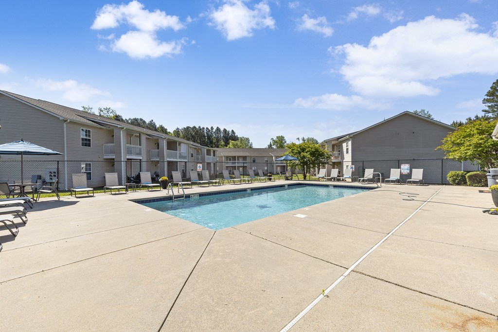 the preserve at ballantyne commons pool and apartment buildings