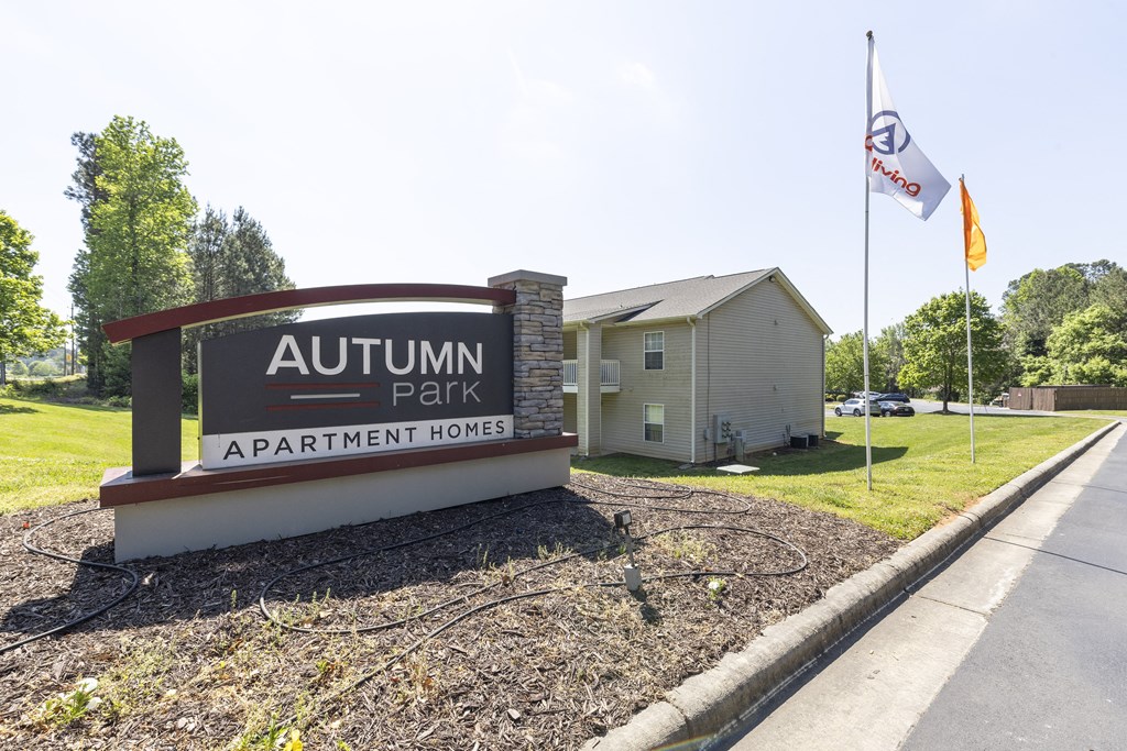 the entrance to autumn park apartment homes