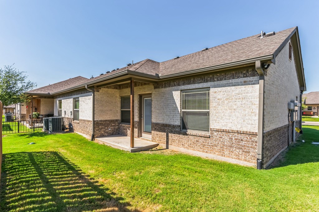 Residence At Legacy Park