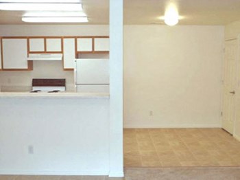 1125 E 1080 S 3 Beds Apartment, Affordable for Rent - Photo Gallery 6
