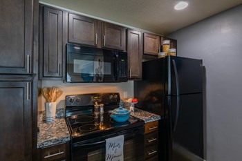 Kitchen Appliances at The Beckstead, South Jordan, Utah - Photo Gallery 53