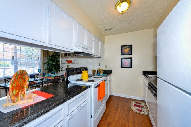Morrowood Townhomes - Kitchen