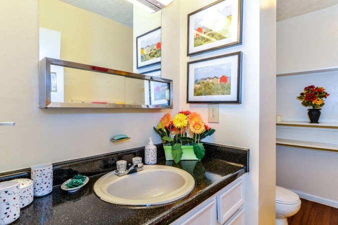 Morrowood Townhomes - Bathroom