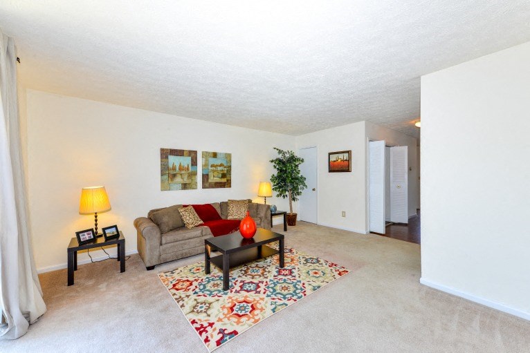 Morrowood Townhomes - Living Room