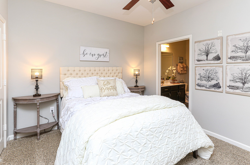 Bedroom With Closet at Hurstbourne Estates, Louisville, KY, 40223