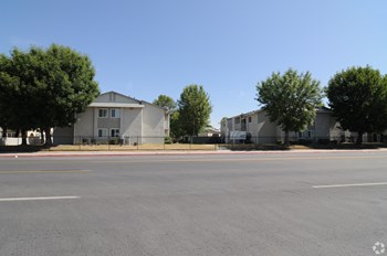 1640 Ruby Dr 1-3 Beds Apartment, Affordable for Rent - Photo Gallery 2