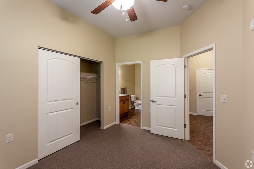 Closets at The Gardens at Jackson Creek, Missouri