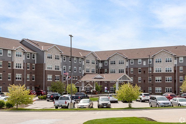 55+ Apartments at The Gardens at Jackson Creek, Independence, Missouri