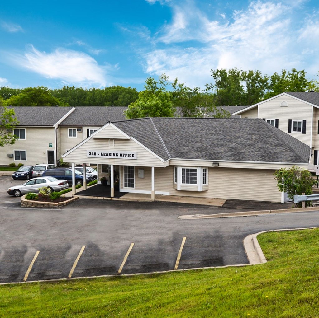 parking and leasing center