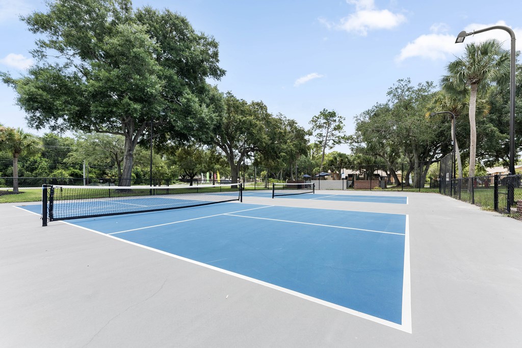 the tennis court at the preserve at ballantyne commons