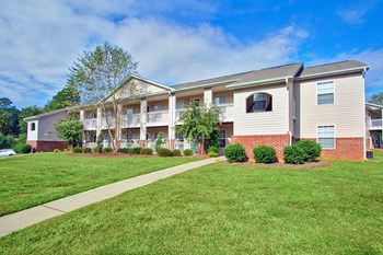 1110 Williamsboro St. 1-3 Beds Apartment for Rent - Photo Gallery 4