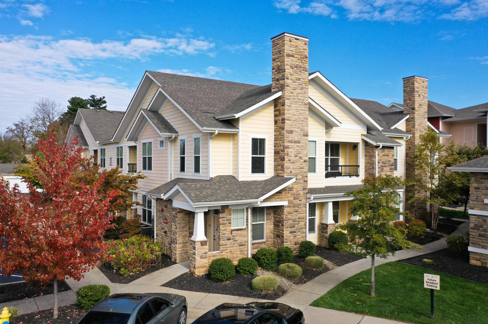 Exquisite Exterior Designs at Hurstbourne Estates, Louisville, 40223