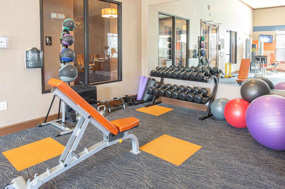 Fitness Center With Modern Equipment at Hurstbourne Estates, Kentucky
