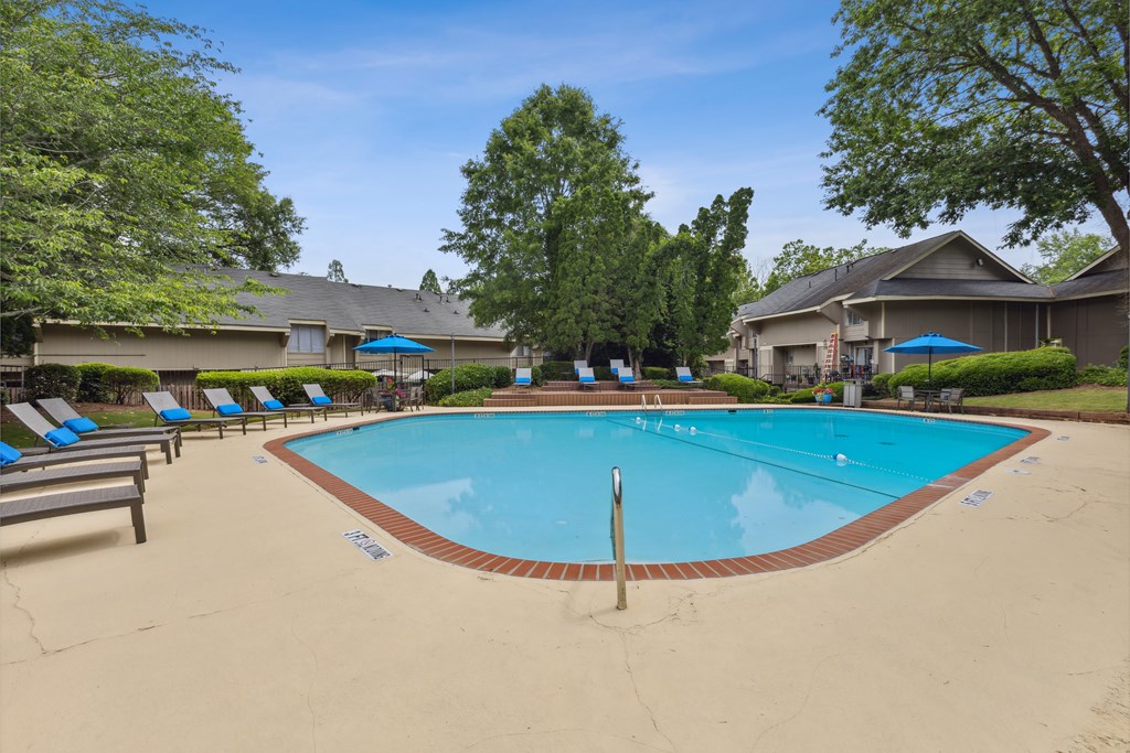 the swimming pool at the resort at governors crossing