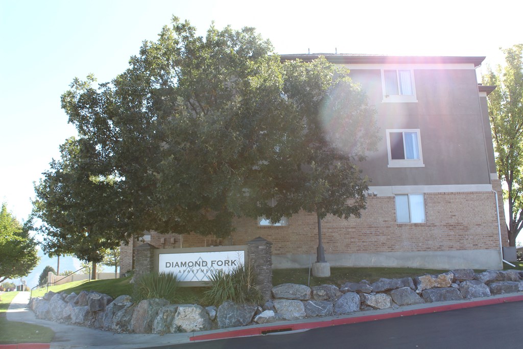 the building where the hotel is located