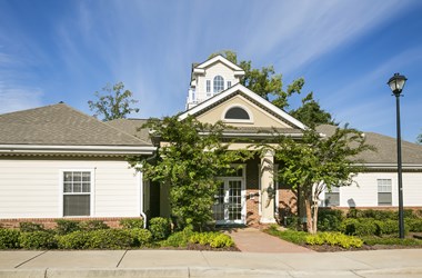 151 Parkway North 1-4 Beds Apartment for Rent