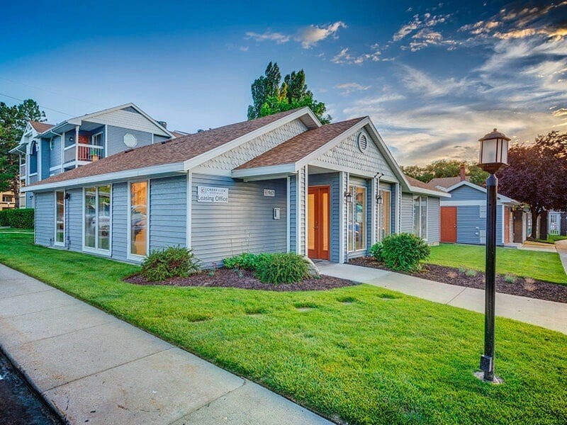 Leasing Office Exterior at Creekview, Midvale, UT 84047
