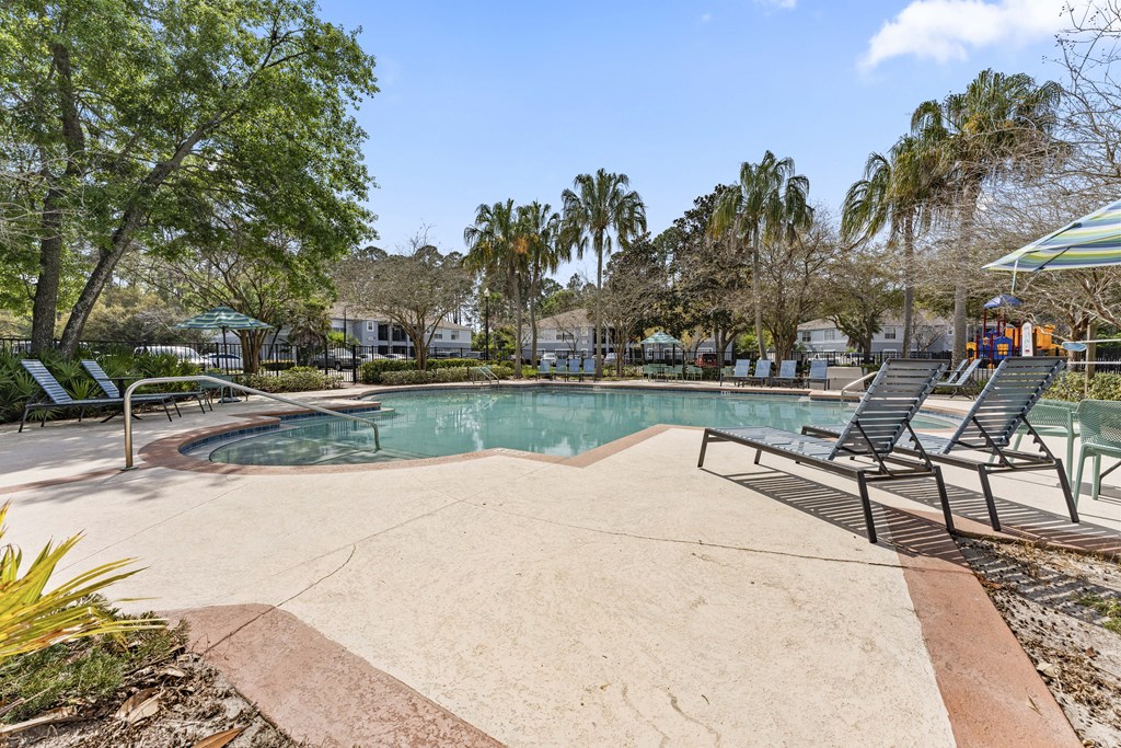 the swimming pool at the preserve at ballantyne commons apartments