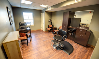 On-Site Beauty Salon at The Gardens at Jackson Creek, Independence