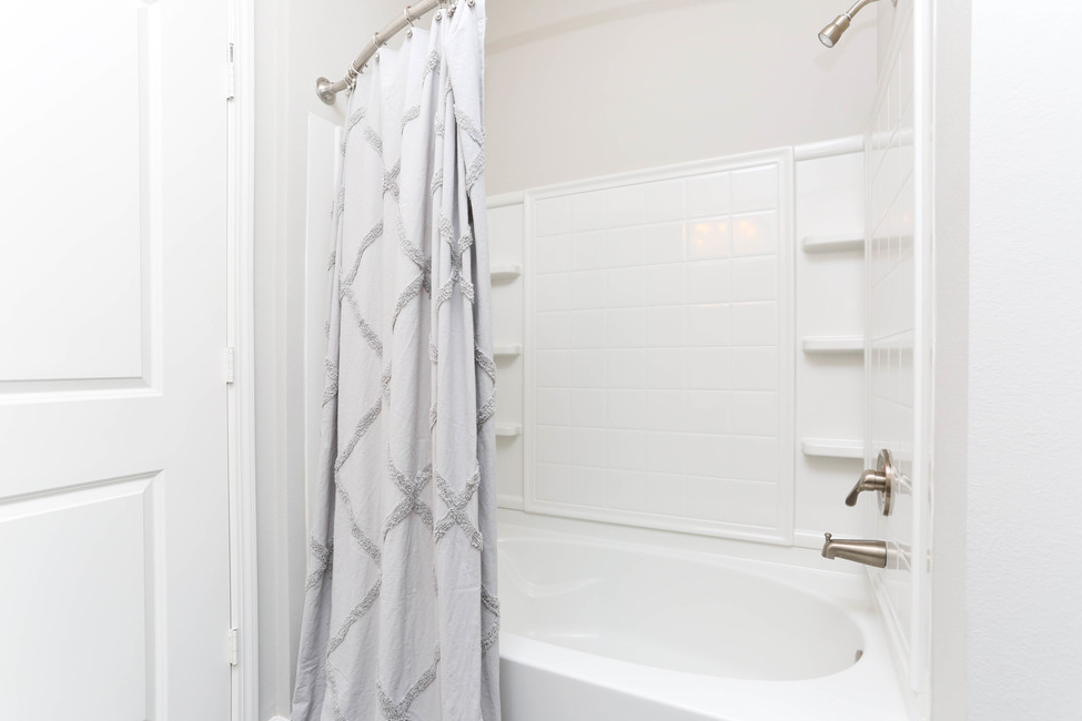 Shower at Hurstbourne Estates, Kentucky, 40223