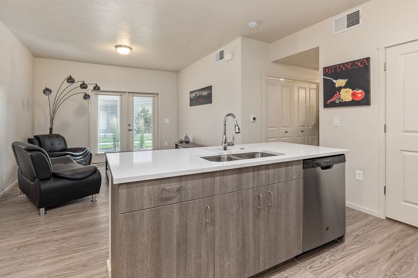4107 East Overland Road 1-2 Beds Apartment for Rent - Photo Gallery