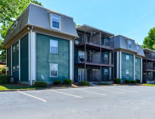 Maplewood Pointe Outside