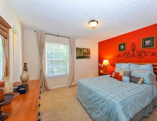 Maplewood Pointe Bedroom