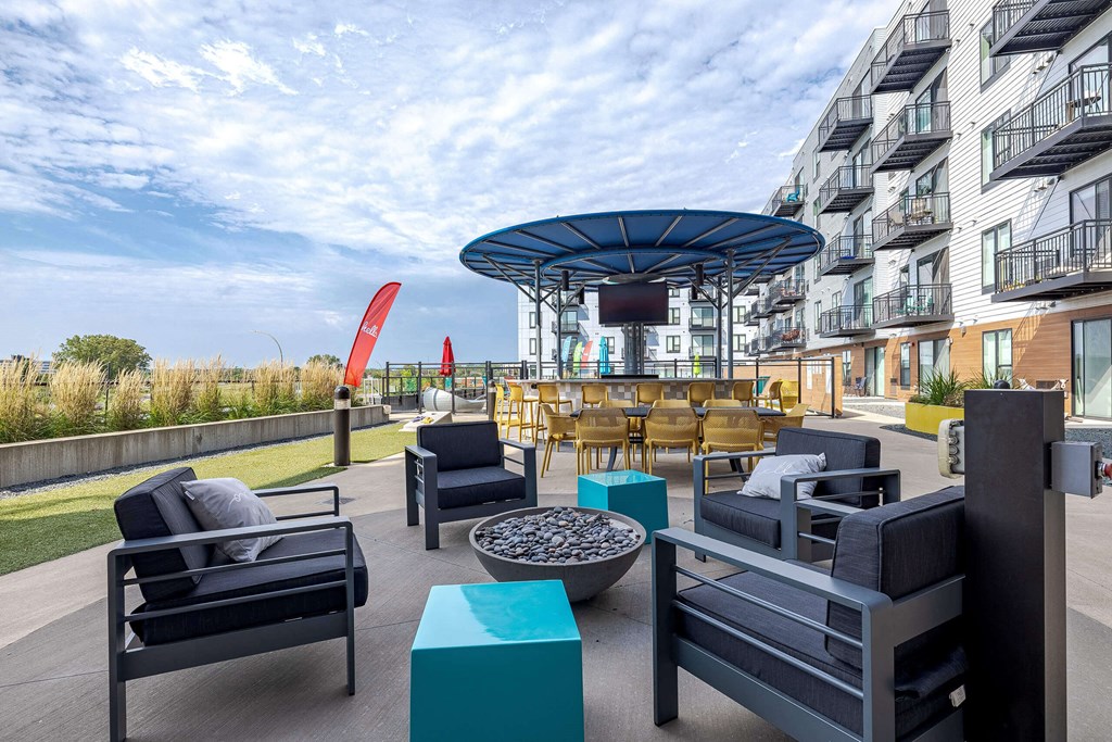 Courtyard Firepit Patio at Hello Apartments, Minnesota, 55427