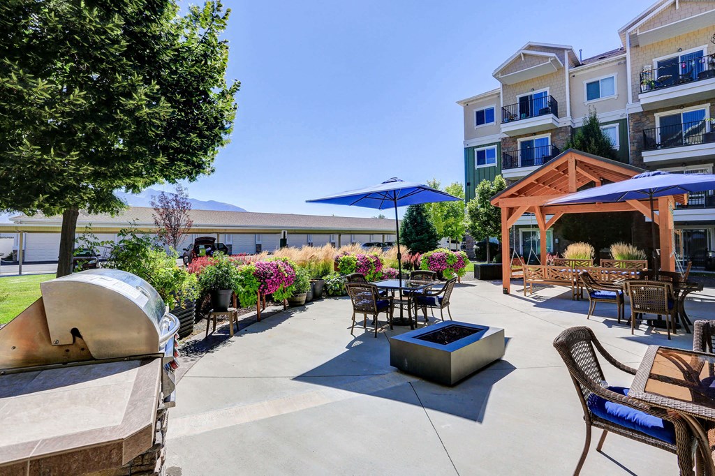 the courtyard at the village at overton park at The Beckstead, Utah, 84095